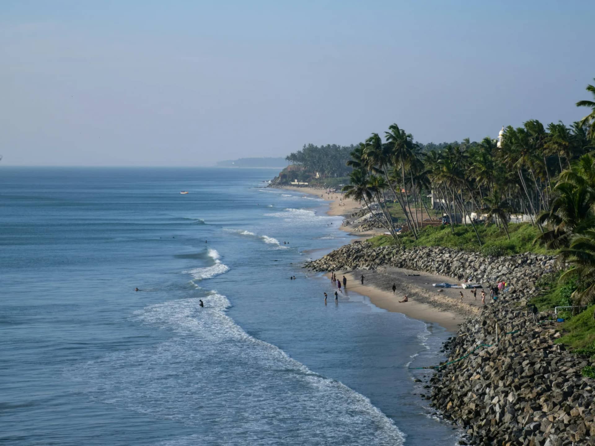 How to Reach Varkala by train, flight, bus and road with Varkala Cliff and Varkala Sivagiri Railway Station in Kerala